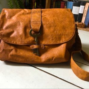 ModCloth Keystone State Crossbody Bag